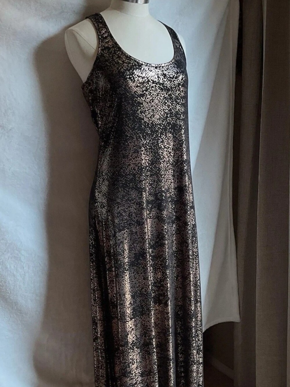 Vintage Jet Set Shine Gold and Black Maxi Dress Y2K Sleeveless Bodycon Large